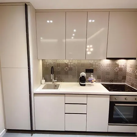 Apartment Tiffany Lux *